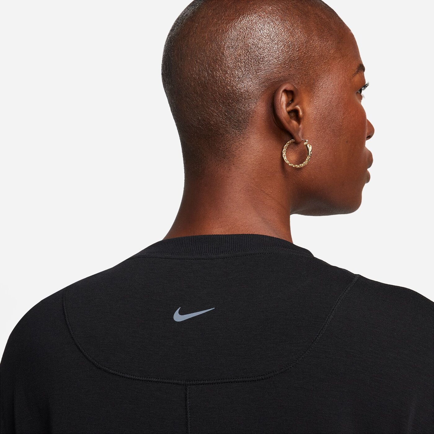 NIKE - W NK ONE RELAXED DF SS TOP BLACK/BLACK – Bild 4