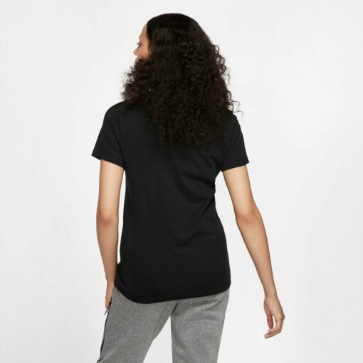 W NSW TEE ESSNTL ICON FUTUR BLACK/WHITE – Bild 4