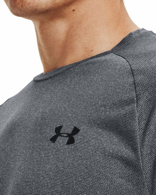 UA TECH 2.0 SS TEE NOVELTY PITCH GRAY – Bild 7