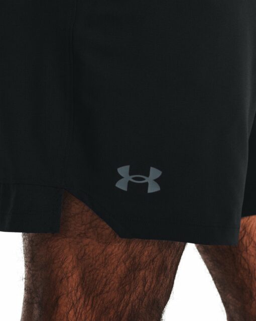 UA VANISH WOVEN 6IN SHORTS BLACK – Bild 7
