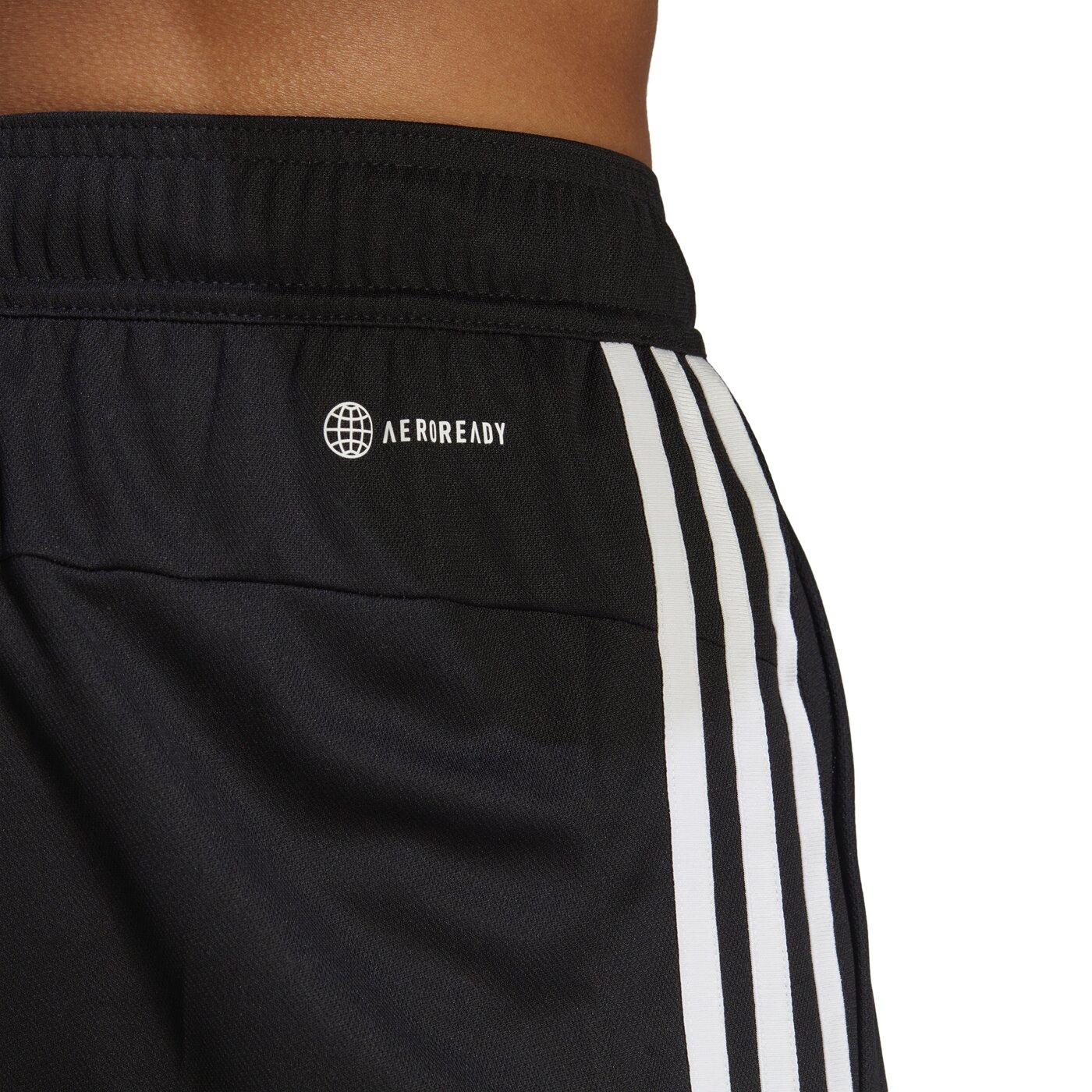 ADIDAS - TR-ES PIQ 3SHO BLACK/WHITE – Bild 6