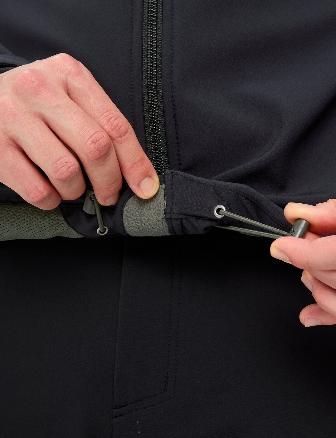 VAUDE - Me Cyclone Jacket VI BLACK/KHAKI – Bild 7